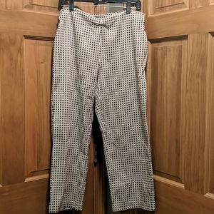 Women's Size 14 Brown & White Cropped Pants